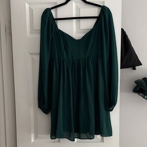 Green Flowy Dress with pockets